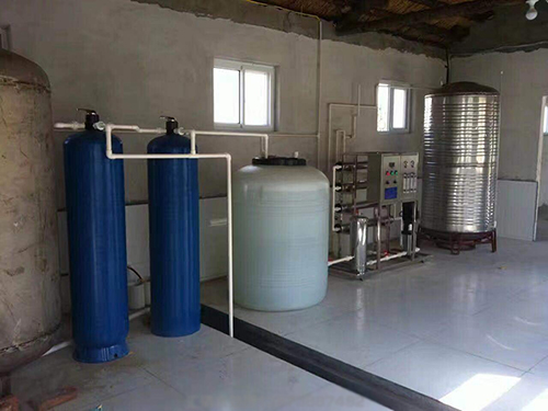 小型饮用水设备